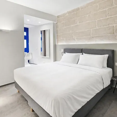The Opal - V3 Apartment